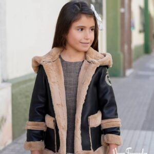 PELLIZA LARGA CON CAPUCHA de NOMA FERNANDEZ, invierno 2025