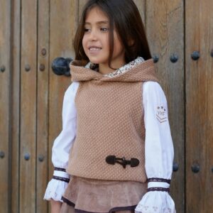 BOMBACHO,  CAMISA Y CHALECO VENUS de NOMA FERNANDEZ, invierno 2025