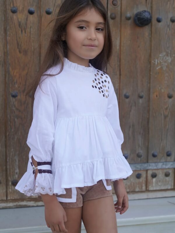 SHORT, BLUSON Y JERSEY CORTO VENUS de NOMA FERNANDEZ, invierno 2025 - Imagen 2