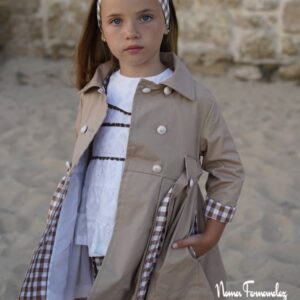 GABARDINA CAMEL de NOMA FERNANDEZ, verano 2026