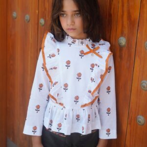SHORT CON BLUSON CORAL de NOMA FERNANDEZ, invierno 2026