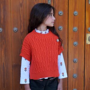 SHORT, BLUSON Y CHALECO CORAL de NOMA FERNANDEZ, invierno 2026